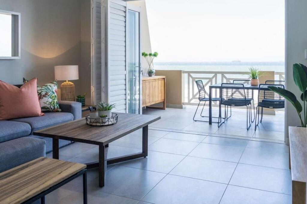Waterfront Getaway, 2 Bedroom Seaside Bliss 乌姆德洛蒂 外观 照片